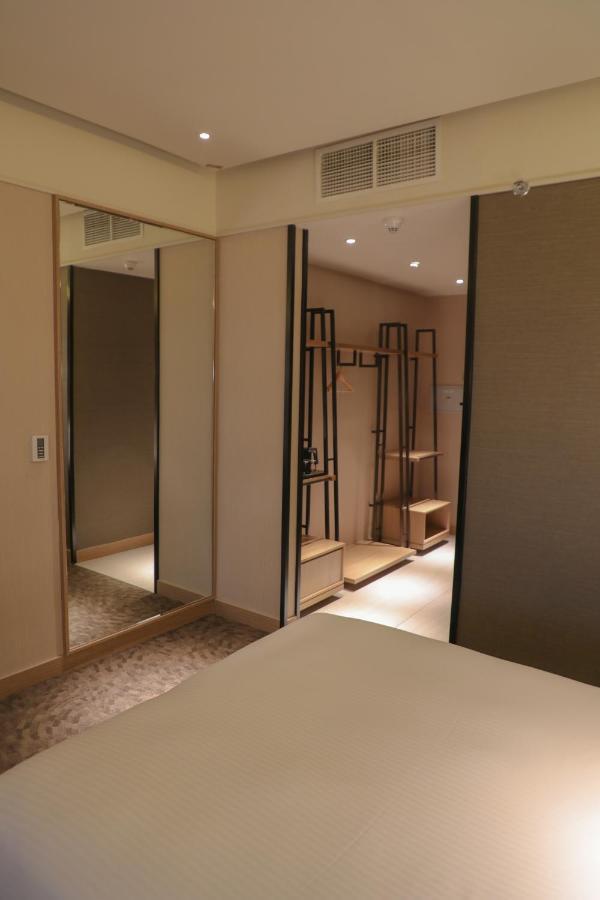 Airport T1 International Departures Hotel 3*